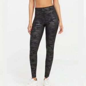 Spanx Faux Leather Legging Black Camo Look At Me Full Length Stretch Legging